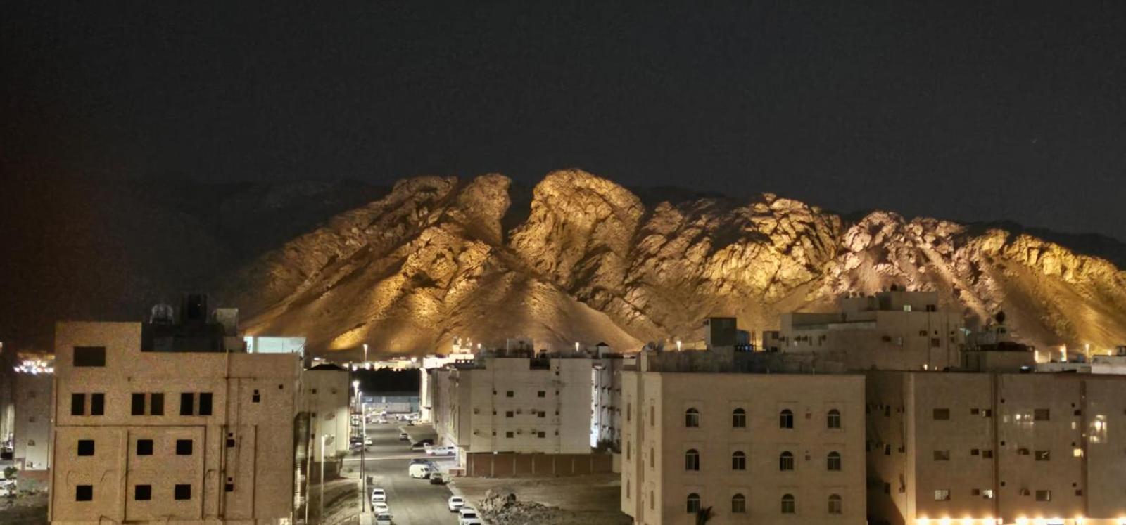 الشقق الفاخرة Modern Apartments Of 3 Bedrooms 5 Minutes To Haram Medina Exteriör bild